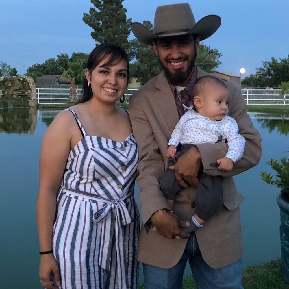 Meet your Posher, Alejandra